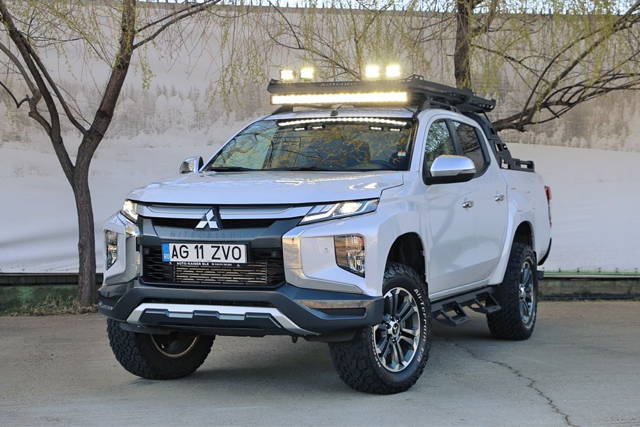 Mitsubishi L200 - Facelift - Double CAB(variante)