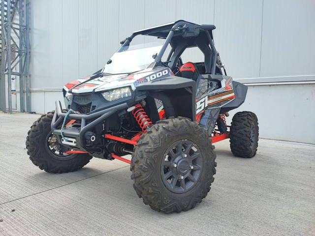 Polaris  RZR   RS1