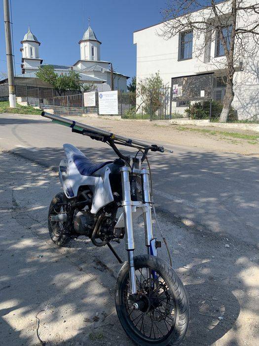 Vând cross 125 cc