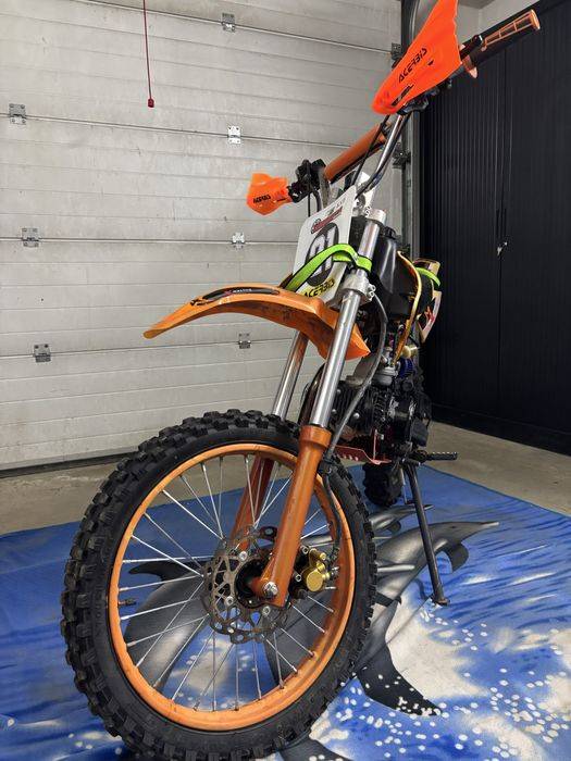 Moto Cross KXD 125