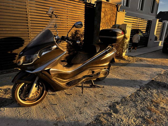 Piaggio X10    350cm   2015 accept si crypto 3500 usdt/usdc
