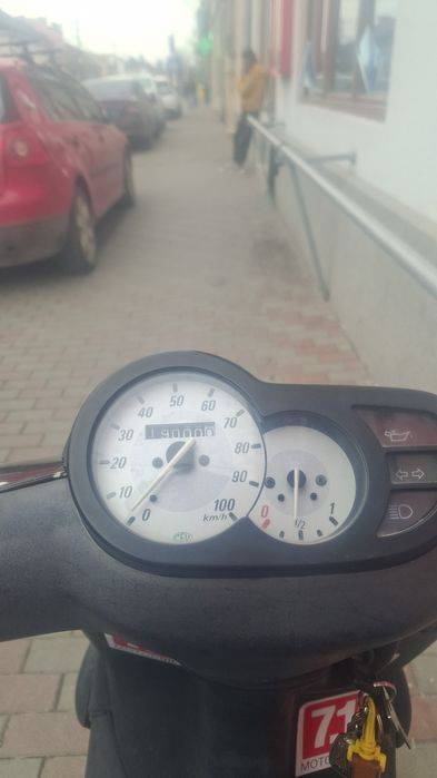 Vând scuter peugeot trekker 70cc