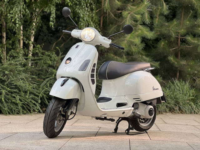Piaggio Vespa 250 GTS