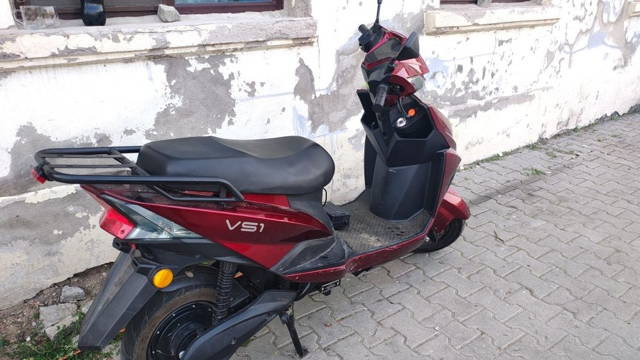Am un scuter nouă am actele la ea mai multe detalii la tel