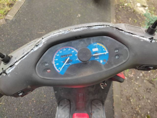 Vând scuter Aprilia Railly de 49cm