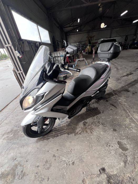 Kymco Down Town scuter de 125
