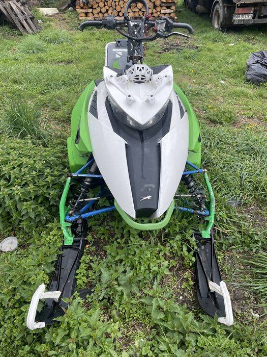 Vand snowmobile arctic cat 800