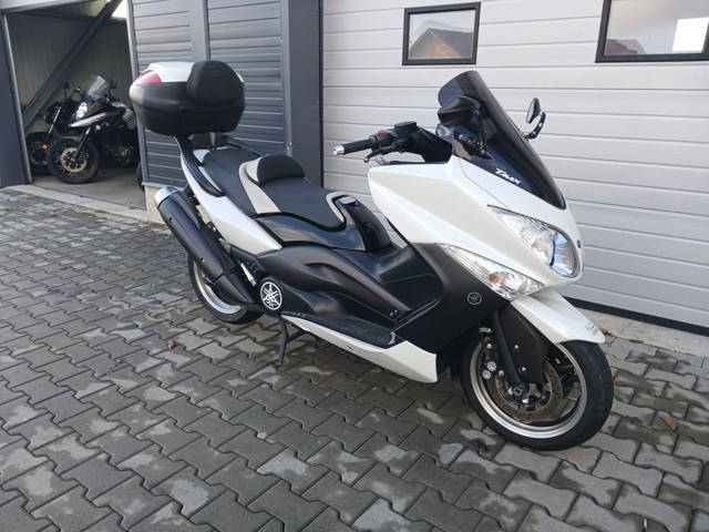 Moto M Parts Ploiesti vinde Yamaha Tmax model 2010 ediție aniversara