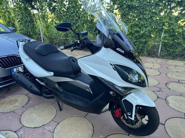 Vand maxi scuter Kymco Exciting 500 i din 2012 cu ABS