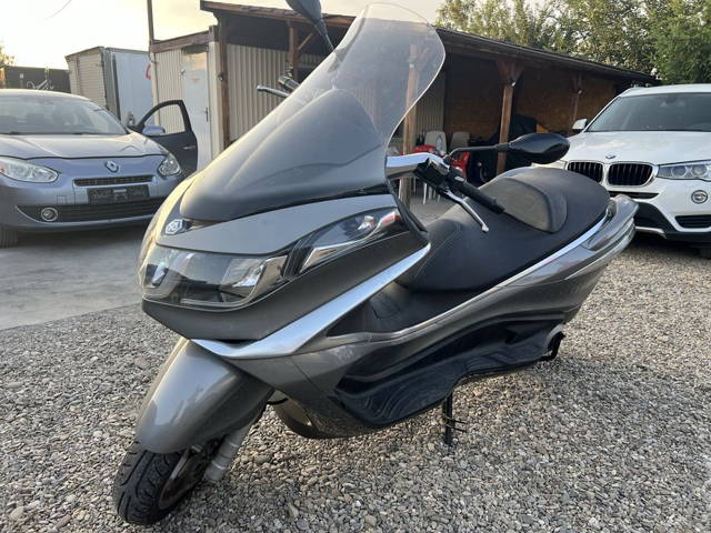 Scuter Piaggio X10  125 CM cat B !!! Rate cu buletinul!