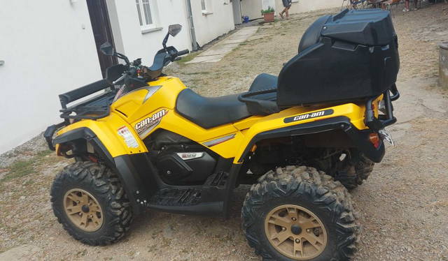 ATV Can Am Outlander 800 max