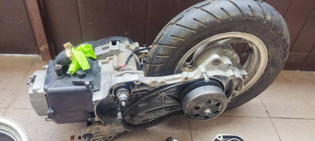 motor scuter gy6 aproape complet