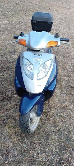 Vând scuter DAELIM NS 125cc 4t