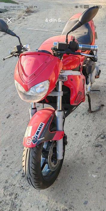 Scuter Gilera DNA 50