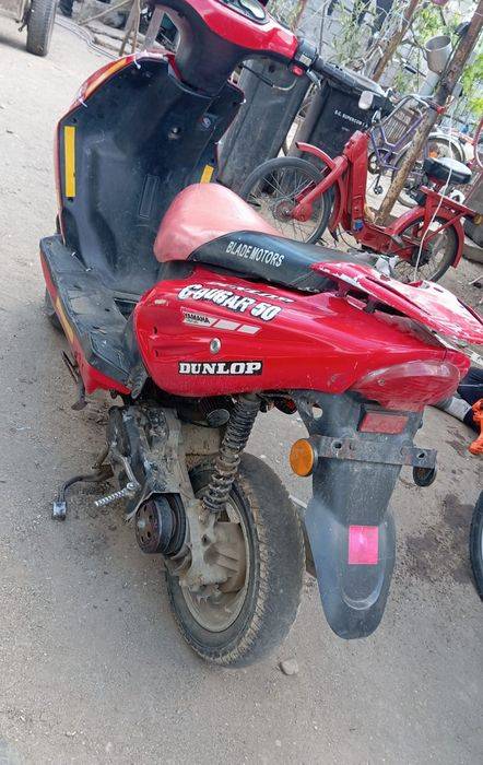 Scuter Yamaha 80cc