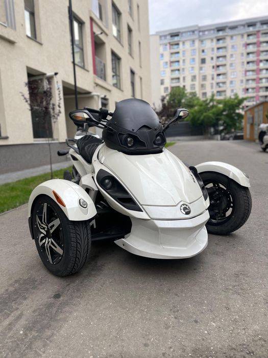 Can Am Spyder Automat 2011