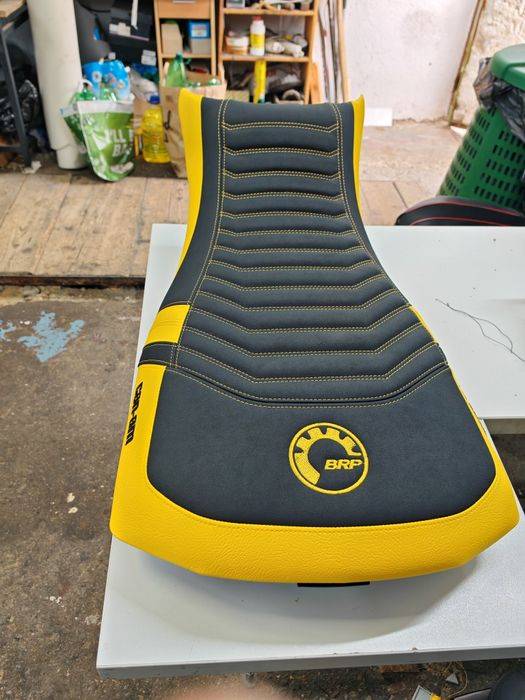 Tapiterie scaun can am outlander g2