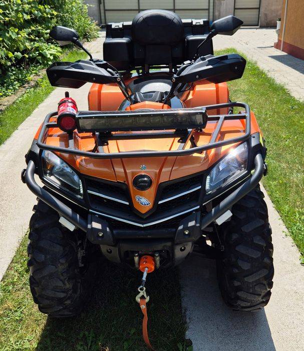 Vând ATV CF moto