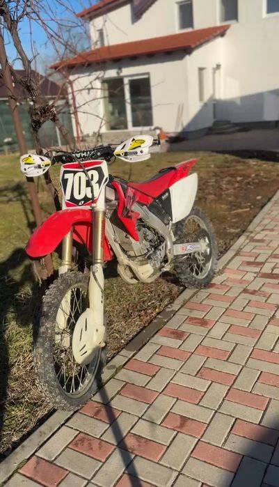 Vând Honda Crf 250 2009 ca nouă !