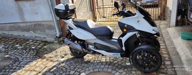 Scuter triciclu  QUADRO 2020