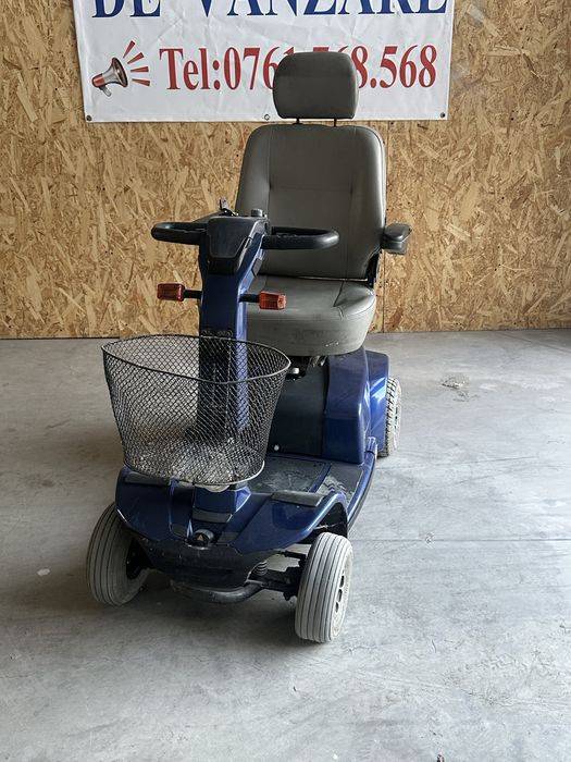 Carucior electric pentru persoane cu dizabilitati