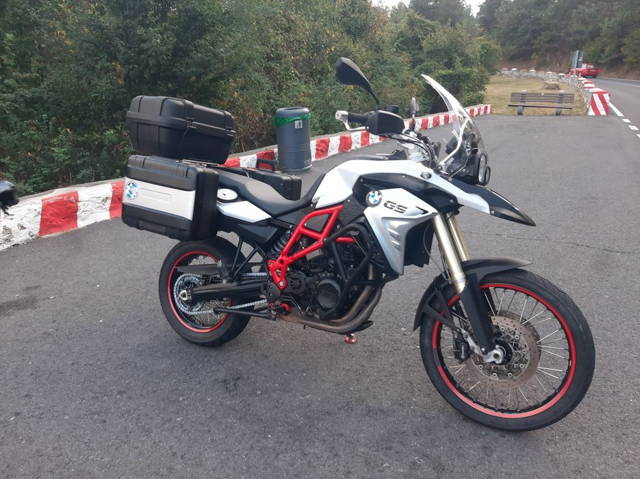 bmw. 800 .gs .2016.