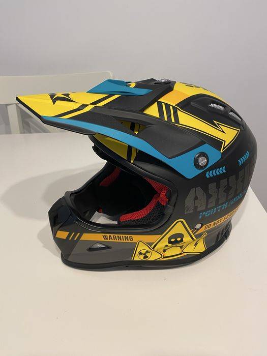 Casca moto enduro