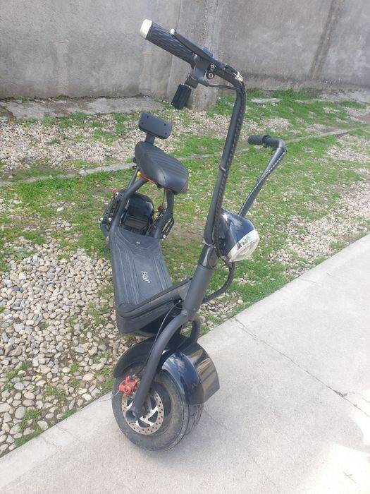 Vând sa schimb scuter mini