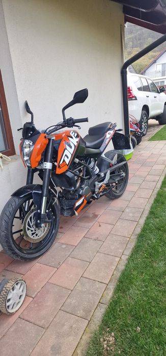 Motocicleta Ktm duke 125cc