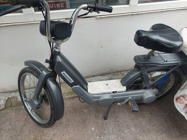 Vând  scuter  funcțional