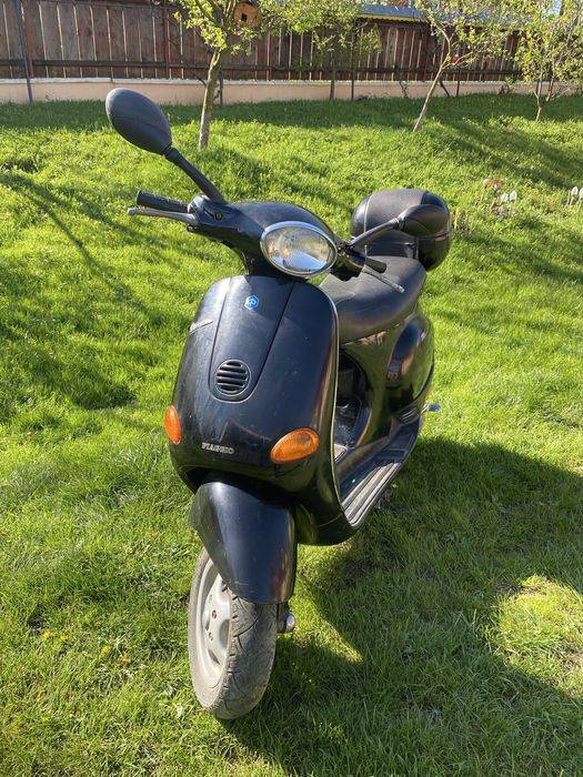 Vând scuter PIAGGIO În stare foarte bună de funcționare,cauciucuri noi