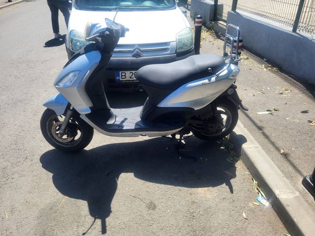 Piaggio Fly 25/km