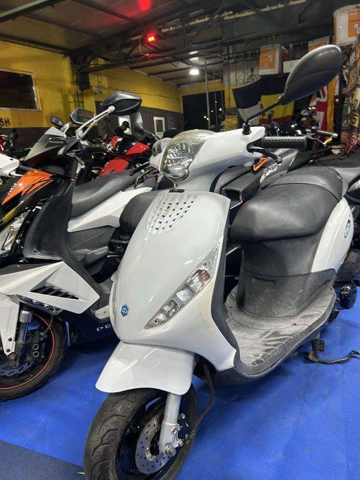 Piaggio zip 25km/h in 4 timp fara permis