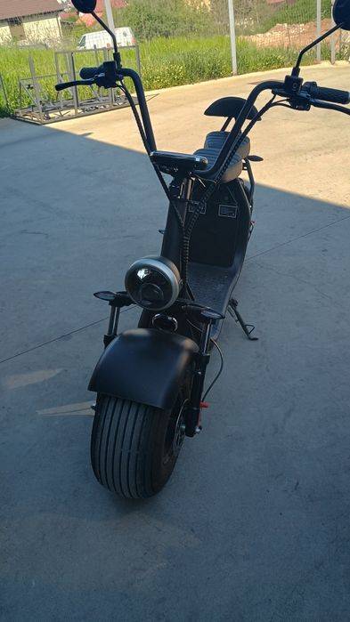 Vind scuter electric HARLEY 1 puțin folosit garanție