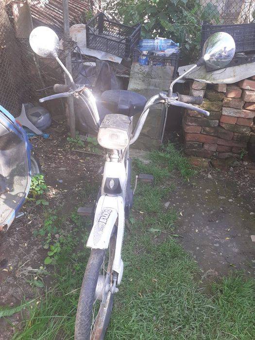 Vând piaggio nefuncțional