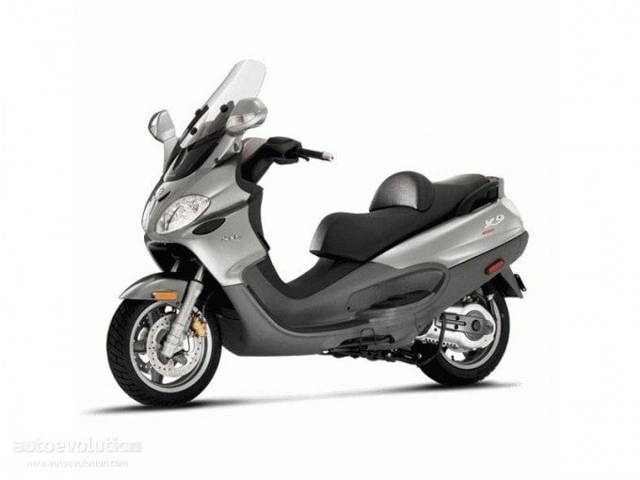 Dezmembrez Piaggio X9 Evolution 250cc