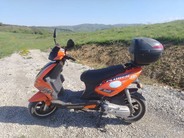 Scuter explorer race gt 50