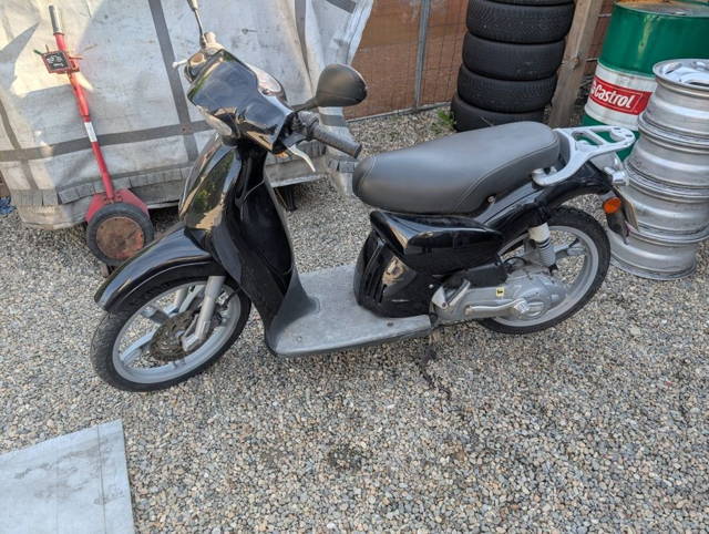 Aprilia Scarabeo scuter 49cmc