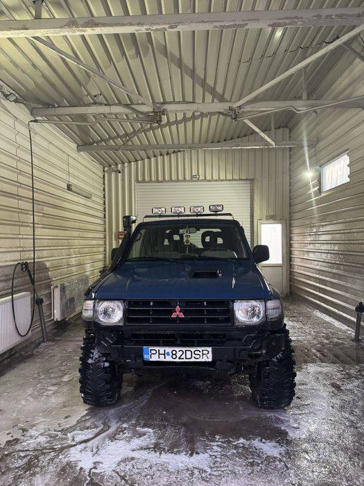 Mitsubishi Pajero Mk2