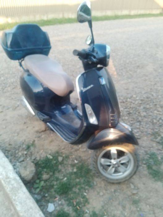 Scuter de vanzaree