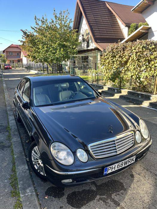 URGENT Negociabil Mercedes-Benz ClasaE (W211) E 240 V6 (177 CP) MANUAL