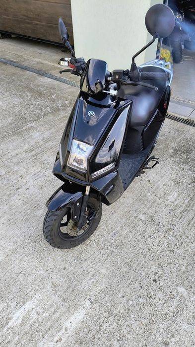 Vând scuter electric LIFAN E3