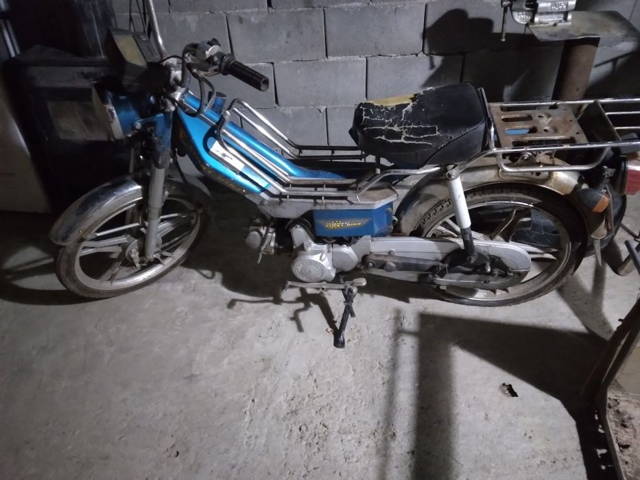 Schimb moped cu scuter nu știu nimic despre el asa lam luat și eu 
 fi