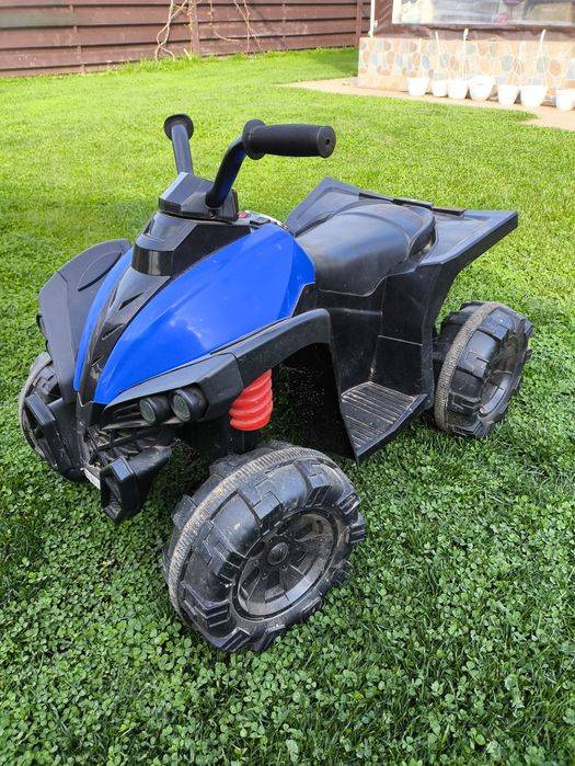 Vând ATV pentru copii