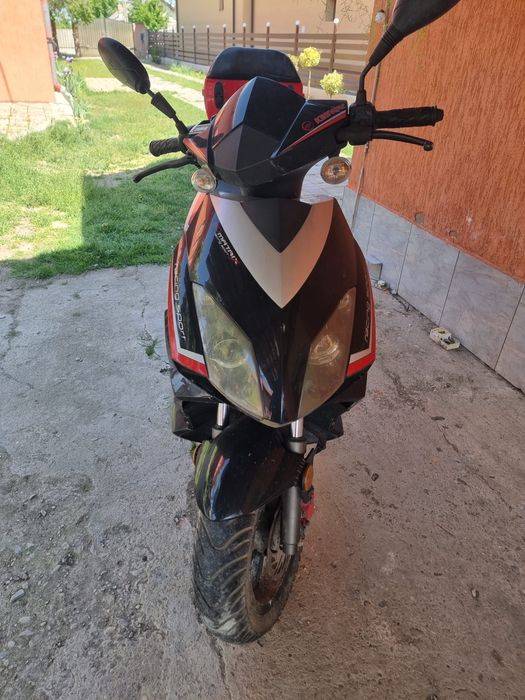 Scuter First Bike 300 km aproape nou