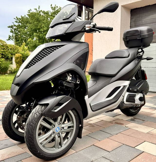 Piaggio 3 roti, piaggio mp3, scuter 3 roti, RATE FIXE, conduci cu B