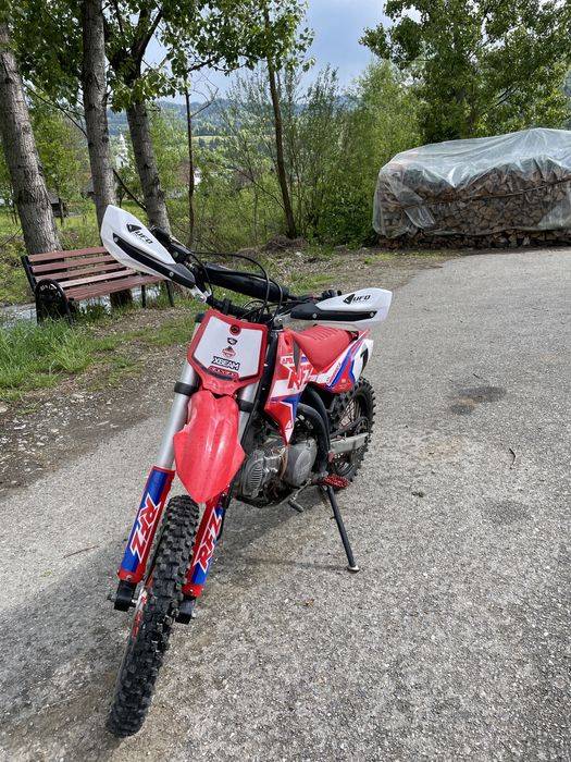 Vând cross apollo rfz 140cc