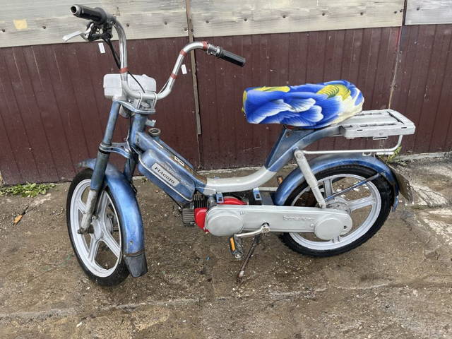 Vănd sau desmembrez piaggo bravo