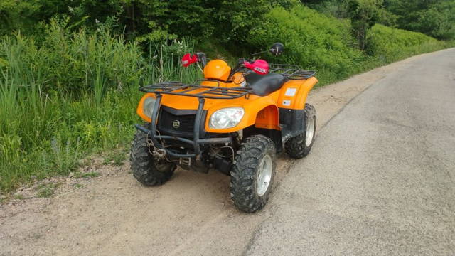 Cf moto 520cc 4x4 cu troliu recent adus in țară