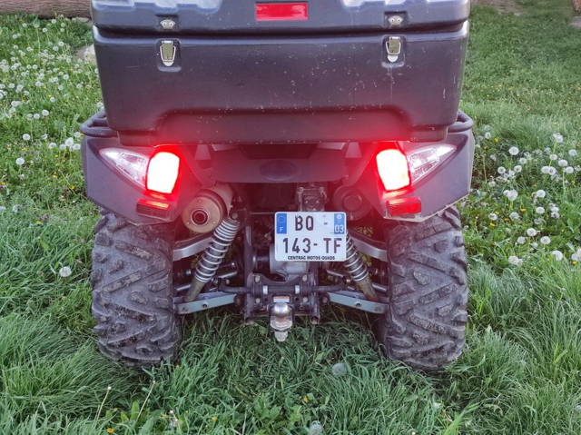 Vând ATV Kymco mxu 500 i.